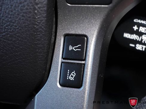 Used 2021 Toyota Tacoma TRD Off-Road AWD/4WD image 31