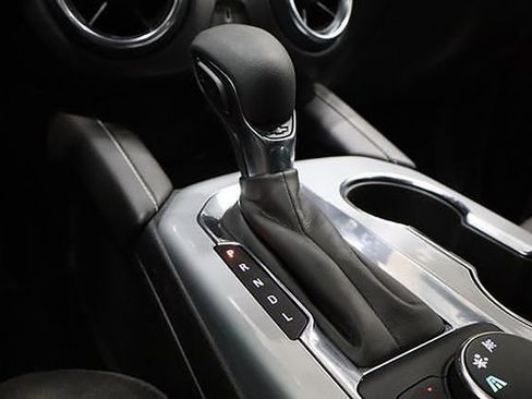 Used 2023 Chevrolet Blazer LT FWD image 37