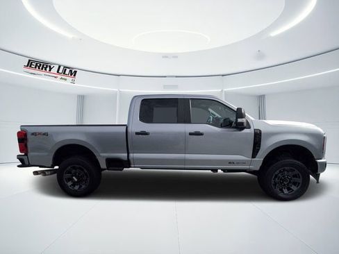 Used 2024 Ford F350 XL w/ STX Appearance Package AWD/4WD image 2