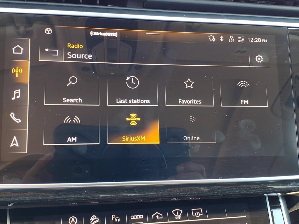 Used 2023 Audi Q7 3.0T Prestige AWD/4WD image 13