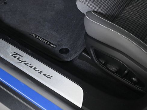 New 2025 Porsche Taycan 4 Cross Turismo image 23