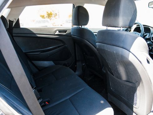 Used 2019 Hyundai Tucson Value FWD image 26