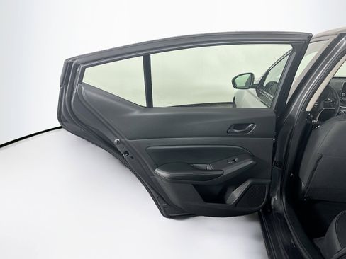 Used 2024 Nissan Altima 2.5 SV image 25