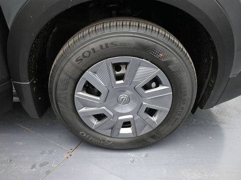 Certified 2025 Nissan Kicks S AWD/4WD image 26