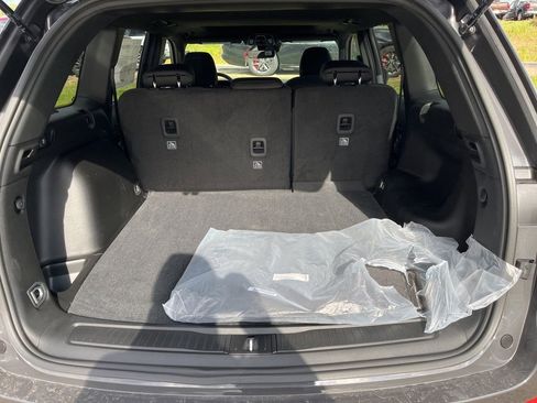 New 2025 Jeep Grand Cherokee Laredo X image 14