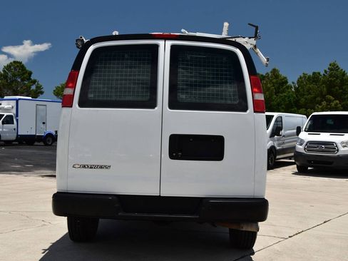 Used 2017 Chevrolet Express 2500 RWD image 6