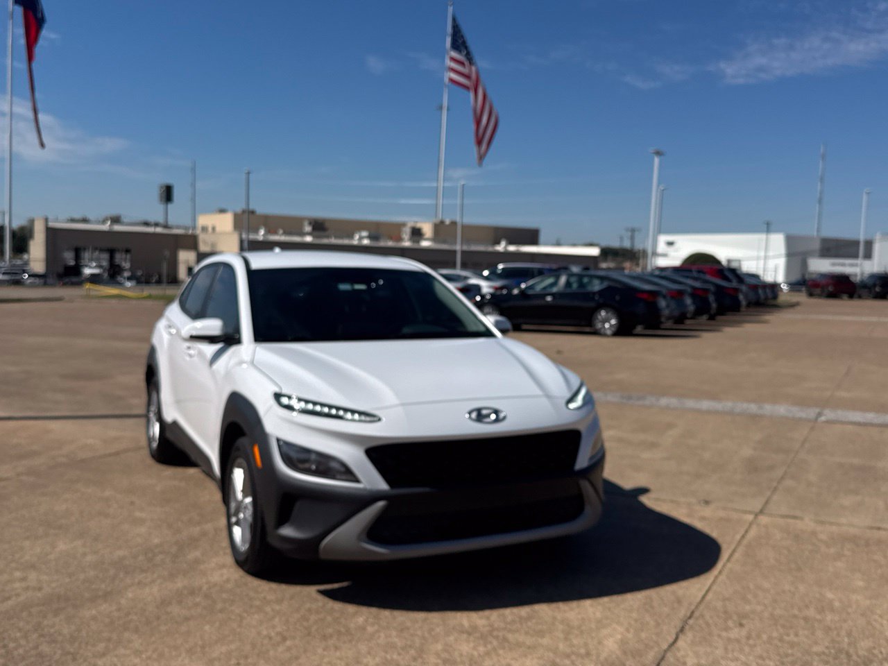 Used 2023 Hyundai Kona SE AWD/4WD image 3