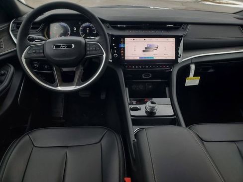 New 2026 Jeep Grand Cherokee Limited AWD/4WD image 16