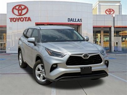 Used 2023 Toyota Highlander LE