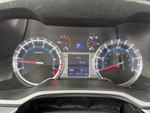 Used 2019 Toyota 4Runner Limited AWD/4WD image 15