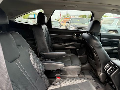 Used 2021 Kia Sorento SX Prestige image 28