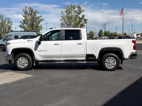 Used 2023 Chevrolet Silverado 2500 LT AWD/4WD image 5