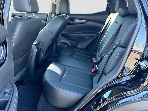 Used 2022 Nissan Rogue Sport SL image 23