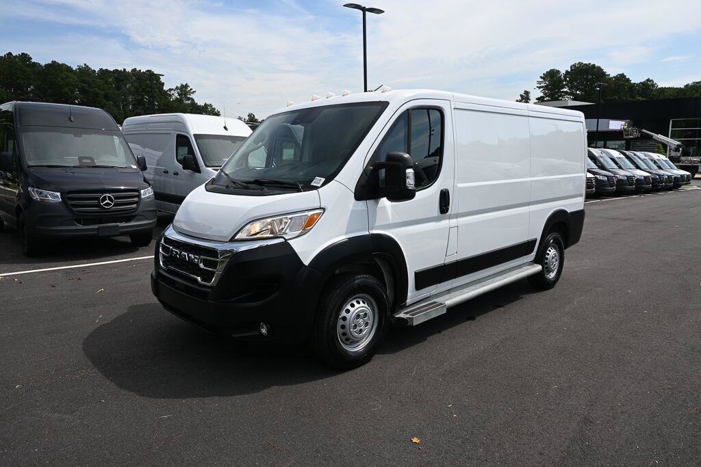 Used 2025 RAM ProMaster 2500 w/ U-Haul Equipment Group FWD image 1