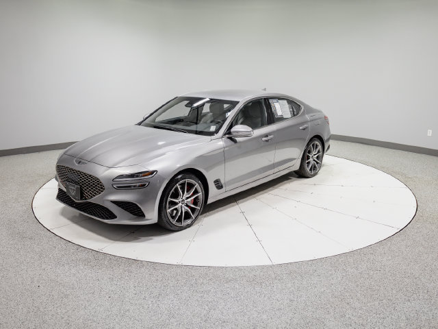 Used 2025 Genesis G70 2.5T RWD image 33