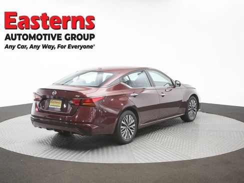Used 2024 Nissan Altima 2.5 SV FWD image 39