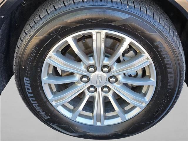 Used 2017 Cadillac XT5 Luxury w/ Driver Awareness Package AWD/4WD image 28