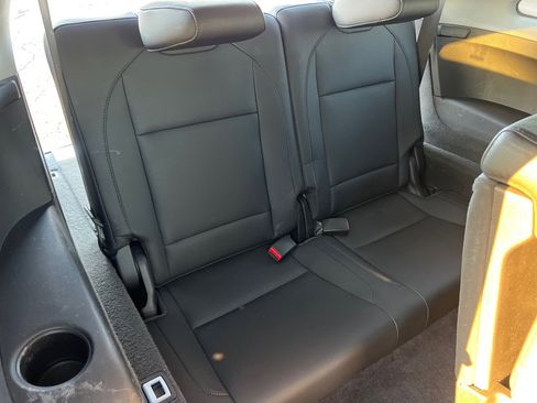 Used 2017 Acura MDX FWD w/ Technology Package image 16