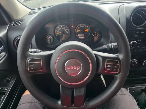 Used 2016 Jeep Patriot Sport w/ Power Value Group FWD image 15