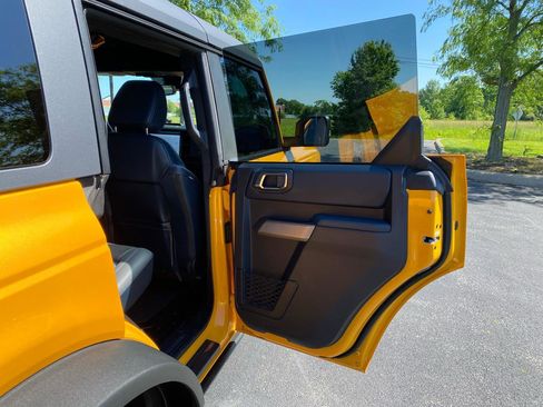Used 2021 Ford Bronco First Edition AWD/4WD image 19