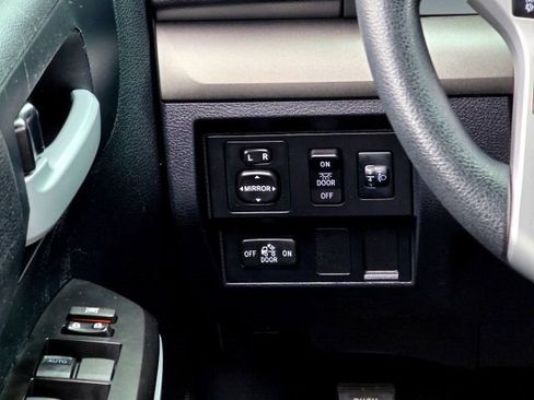 Used 2016 Toyota Tundra SR5 image 16