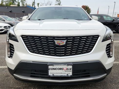 Used 2022 Cadillac XT4 Premium Luxury w/ Cold Weather Package image 2