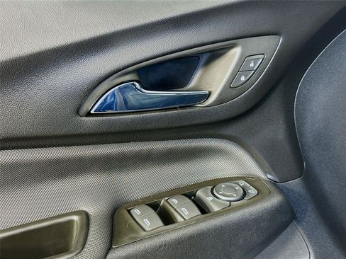 Used 2022 Chevrolet Equinox RS w/ RS Leather Package AWD/4WD image 19