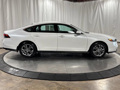 Certified 2024 Honda Accord EX image 9