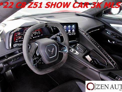 Used 2022 Chevrolet Corvette Stingray Coupe w/ Z51 3LT w/ Z51 Performance Package RWD image 31