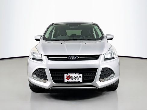 Used 2016 Ford Escape SE FWD image 2