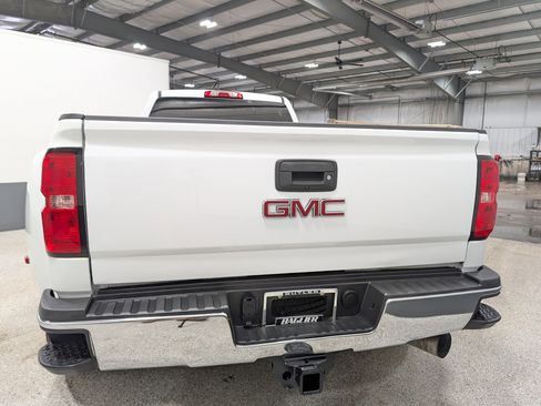 Used 2019 GMC Sierra 3500 4x4 Crew Cab image 4