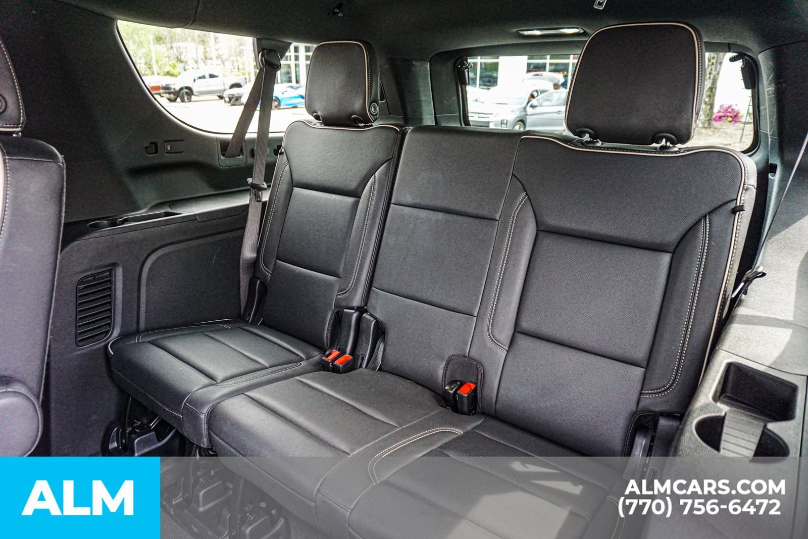 Used 2025 Chevrolet Suburban Premier AWD/4WD image 22
