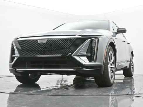 New 2025 Cadillac Lyriq Luxury image 15
