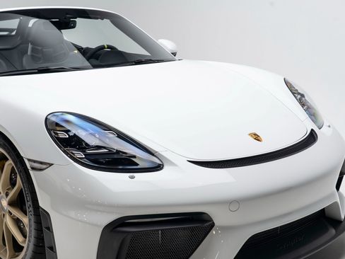 Used 2020 Porsche 718 Boxster Spyder RWD image 55
