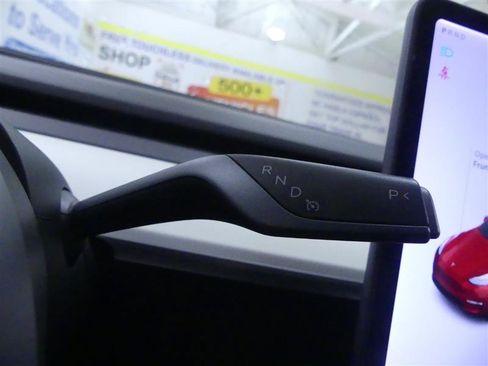 Used 2020 Tesla Model Y Long Range image 15