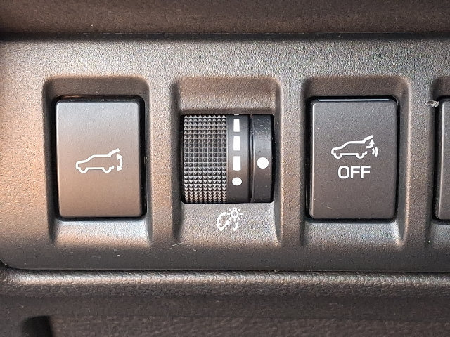 Used 2022 Subaru Outback Touring AWD/4WD image 25