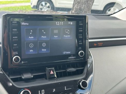 Used 2022 Toyota Corolla LE FWD image 23