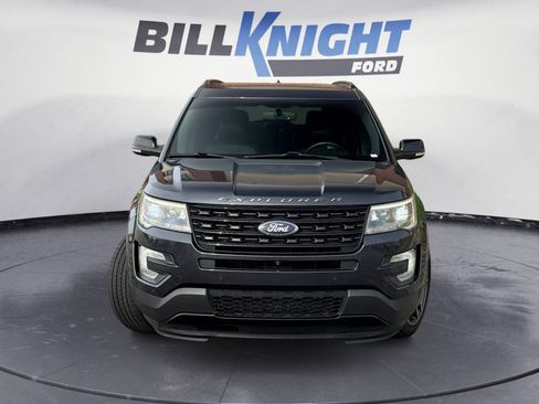 Used 2017 Ford Explorer Sport w/ Equipment Group 401A AWD/4WD image 8