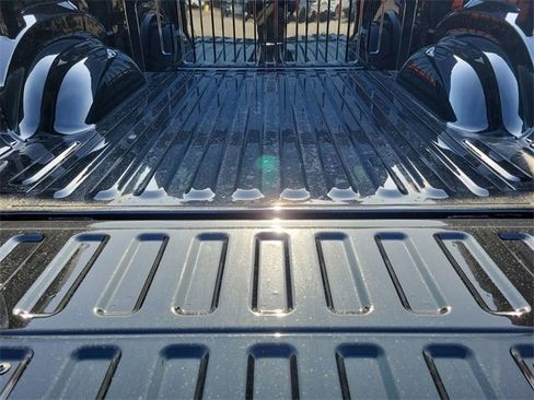 New 2026 RAM 1500 4x4 Crew Cab image 19