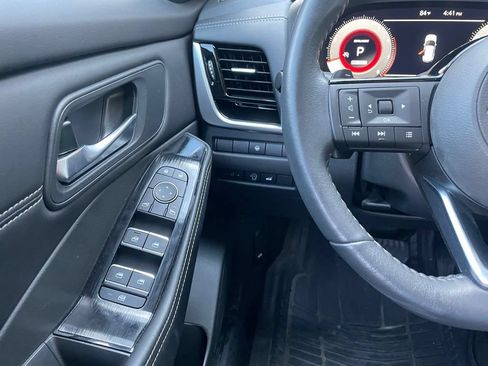 Certified 2024 Nissan Rogue SL FWD image 13