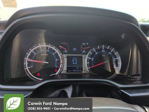 Used 2018 Toyota 4Runner Limited AWD/4WD image 15