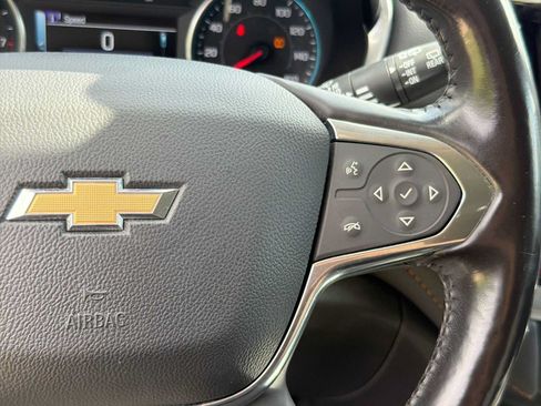 Used 2019 Chevrolet Traverse LT FWD image 21