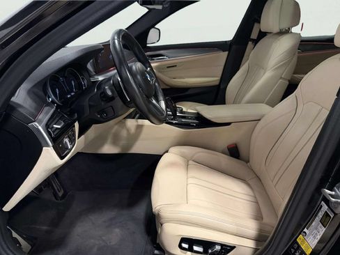 Used 2019 BMW 530i xDrive AWD/4WD image 13