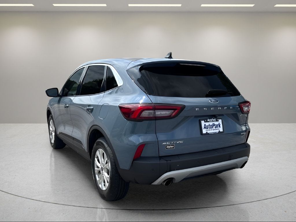 Certified 2023 Ford Escape Active w/ Tech Pack #2 AWD/4WD image 6