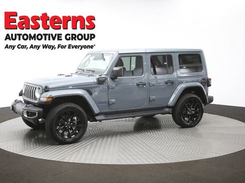 Used 2025 Jeep Wrangler Unlimited Sahara image 57