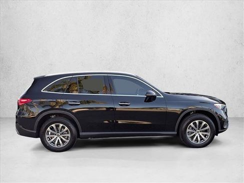 Certified 2025 Mercedes-Benz GLC 300 GLC 300 image 4