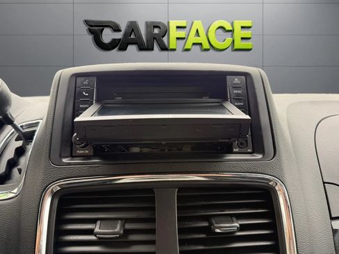 Used 2019 Dodge Grand Caravan SXT FWD image 33