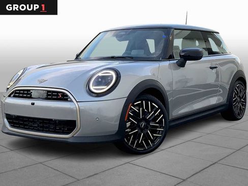 Used 2025 MINI Cooper S image 1