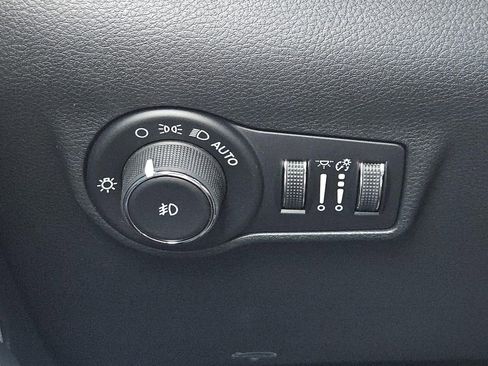 New 2026 Jeep Compass Latitude image 16