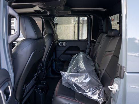 New 2026 Jeep Gladiator Rubicon image 18